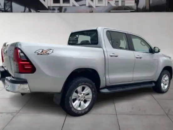 TOYOTA-HILUX-2.8 SRV 4X4 CD 16V DIESEL 4P AUTOMÁTICO TOYOTA-HILUX-2017