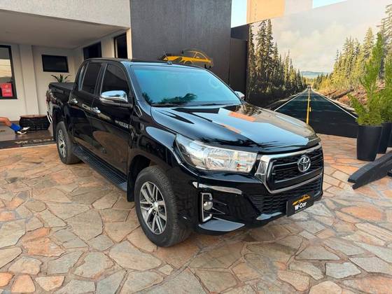 TOYOTA HILUX 2.8 SRV 4X4 CD 16V DIESEL 4P AUTOMÁTICO
