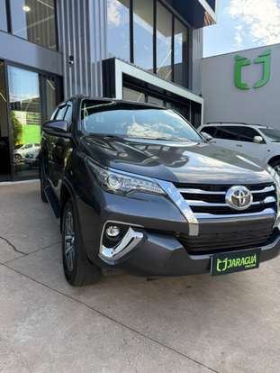 TOYOTA-HILUX SW4-2019