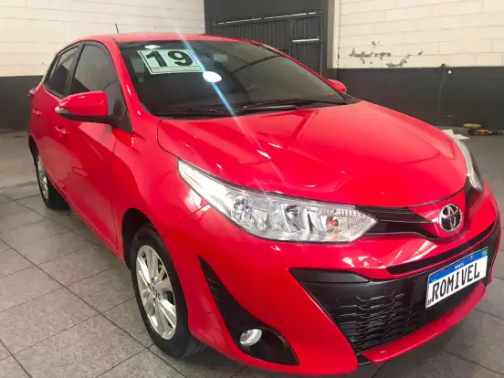 TOYOTA-YARIS-2018