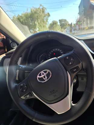 TOYOTA-COROLLA-2018