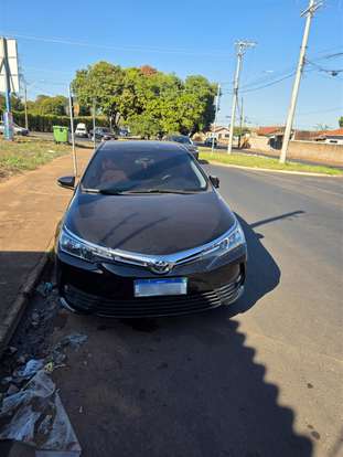 TOYOTA-COROLLA-2018