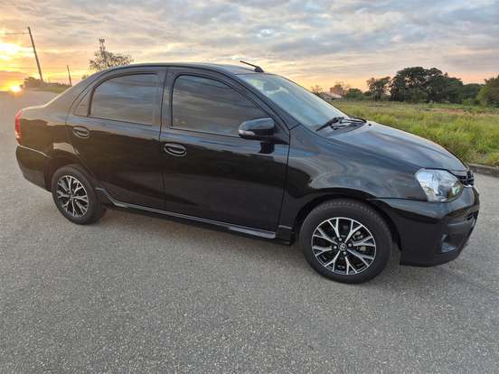 TOYOTA-ETIOS-1.5 PLATINUM SEDAN 16V FLEX 4P AUTOMÁTICO TOYOTA-ETIOS-2018