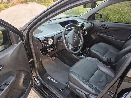 TOYOTA-ETIOS-1.5 PLATINUM SEDAN 16V FLEX 4P AUTOMÁTICO TOYOTA-ETIOS-2018