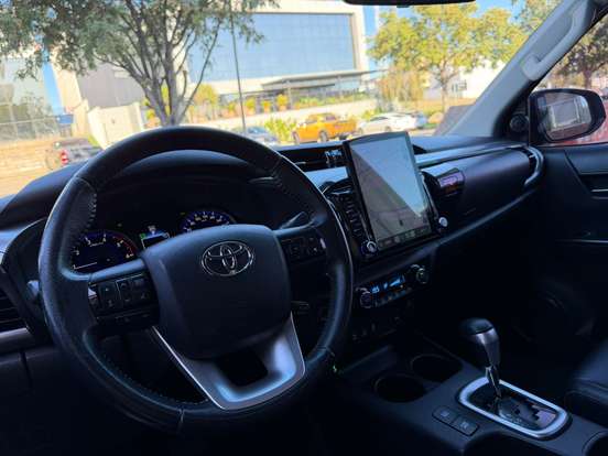 TOYOTA-HILUX-2.8 SRX 4X4 CD 16V DIESEL 4P AUTOMÁTICO TOYOTA-HILUX-2018