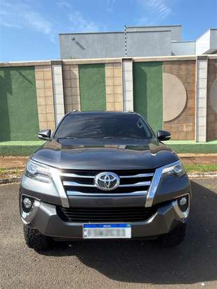 TOYOTA-HILUX SW4-2016