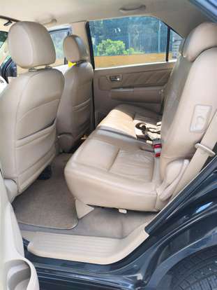 TOYOTA-HILUX SW4-2008