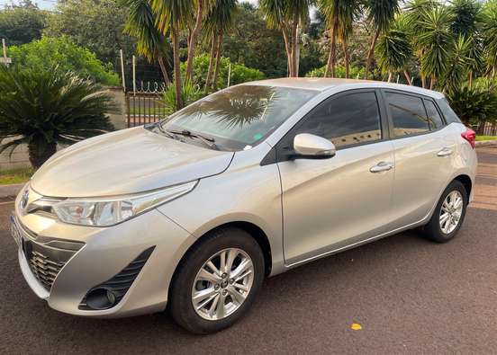 TOYOTA-YARIS-1.5 16V FLEX XLS MULTIDRIVE TOYOTA-YARIS-2019