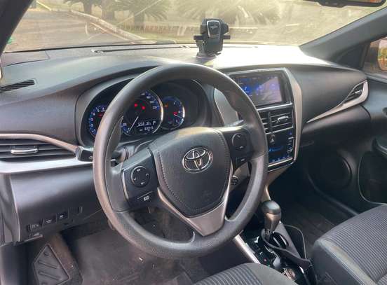 TOYOTA-YARIS-1.5 16V FLEX XLS MULTIDRIVE TOYOTA-YARIS-2019