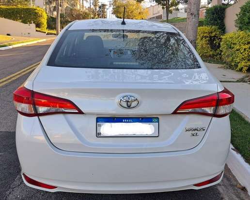 TOYOTA-YARIS-2019
