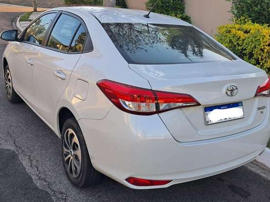 TOYOTA-YARIS-1.5 16V FLEX SEDAN XL MANUAL TOYOTA-YARIS-2019