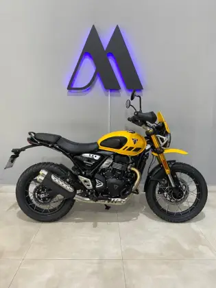TRIUMPH SCRAMBLER 400 XC TRIUMPH SCRAMBLER 400 XC