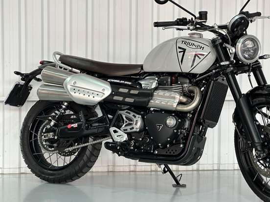 TRIUMPH-BONNEVILLE SCRAMBLER 1200 X-2024