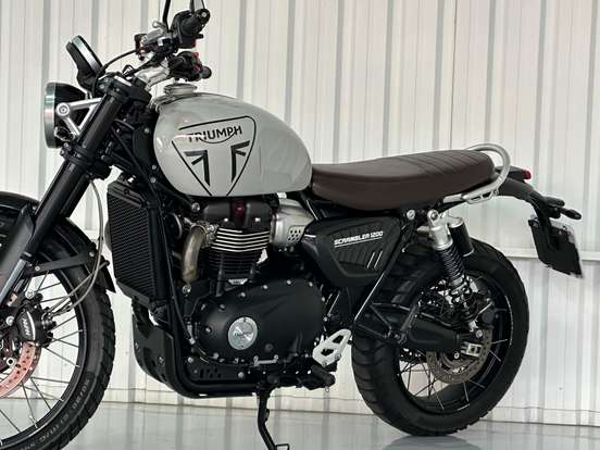 TRIUMPH-BONNEVILLE SCRAMBLER 1200 X-2024