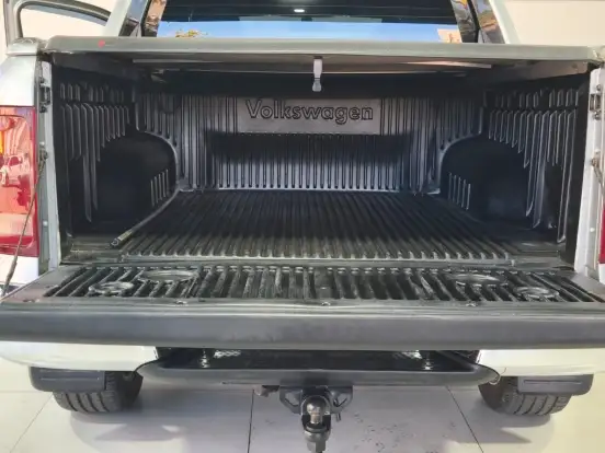 VOLKSWAGEN-AMAROK-2022