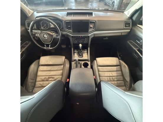 VOLKSWAGEN-AMAROK-2022