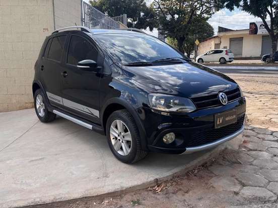 VOLKSWAGEN-CROSSFOX-1.6 MI FLEX 8V 4P MANUAL VOLKSWAGEN-CROSSFOX-2010