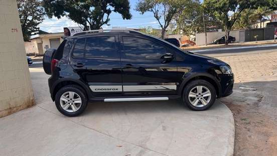 VOLKSWAGEN-CROSSFOX-2010
