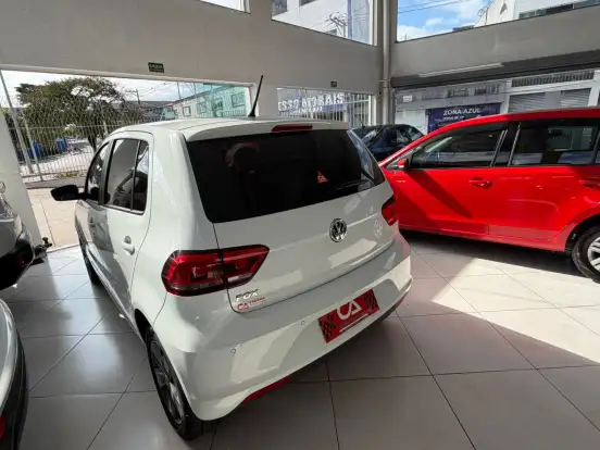 VOLKSWAGEN-FOX-2021