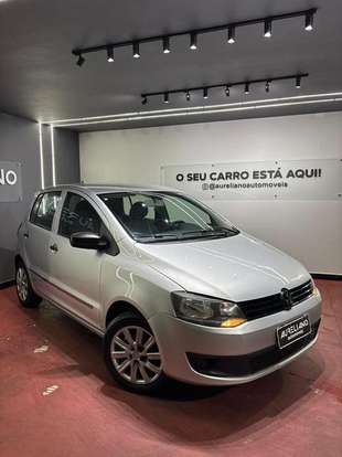 VOLKSWAGEN-FOX-2010