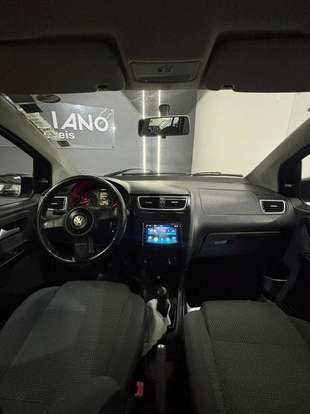 VOLKSWAGEN-FOX-2010
