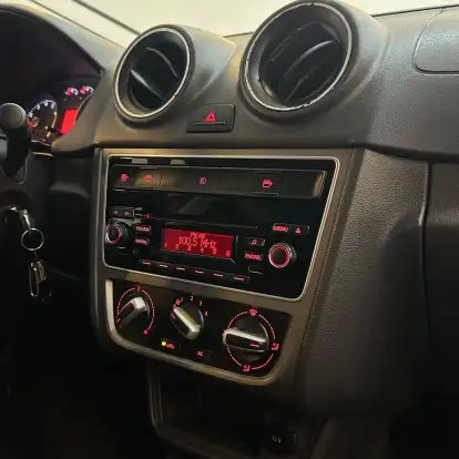 VOLKSWAGEN-GOL-2012