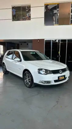 VOLKSWAGEN GOLF 1.6 MI SPORTLINE 8V FLEX 4P MANUAL VOLKSWAGEN GOLF 1.6 MI SPORTLINE 8V FLEX 4P MANUAL