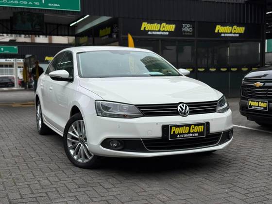 VOLKSWAGEN JETTA 2.0 TSI HIGHLINE 200CV GASOLINA 4P TIPTRONIC