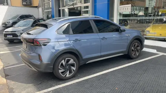 VOLKSWAGEN NIVUS 1.0 200 TSI TOTAL FLEX HIGHLINE AUTOMÁTICO