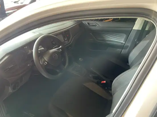 VOLKSWAGEN-POLO-2024