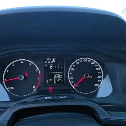 VOLKSWAGEN-POLO-2023