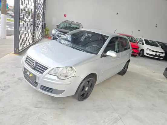 VOLKSWAGEN-POLO-2011