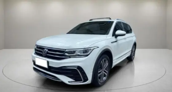 VOLKSWAGEN TIGUAN 2.0 300 TSI GASOLINA ALLSPACE R-LINE AUTOMÁTICO