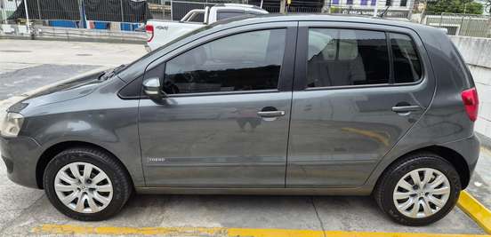 VOLKSWAGEN-FOX-2012