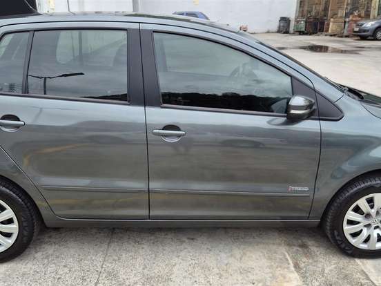 VOLKSWAGEN-FOX-1.6 MI 8V FLEX 4P MANUAL VOLKSWAGEN-FOX-2012
