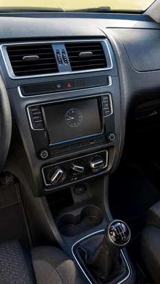 VOLKSWAGEN-FOX-2018