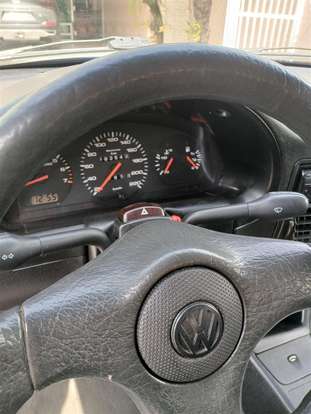 VOLKSWAGEN-GOL-1996