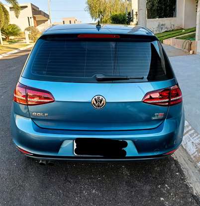 VOLKSWAGEN-GOLF-2014