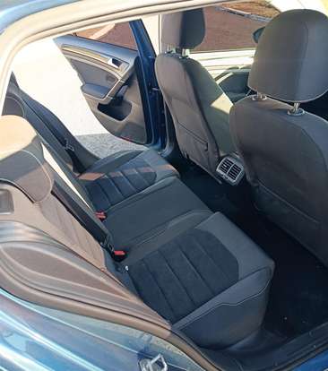 VOLKSWAGEN-GOLF-2014
