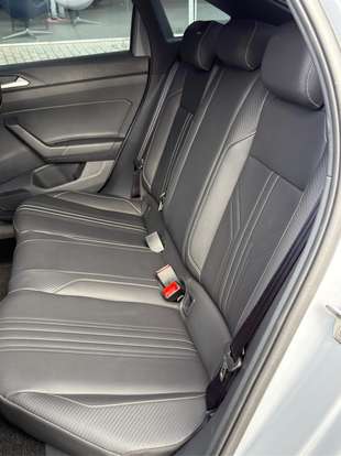 VOLKSWAGEN-NIVUS-1.0 200 TSI TOTAL FLEX HIGHLINE AUTOMÁTICO VOLKSWAGEN-NIVUS-2025