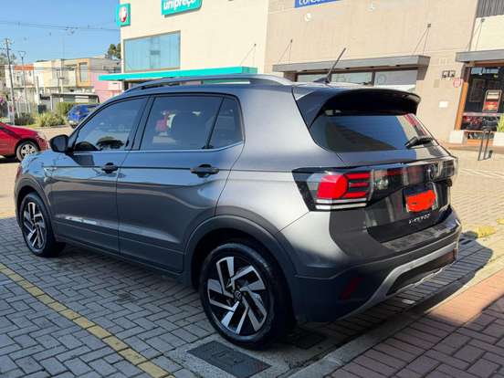 VOLKSWAGEN-T-CROSS-1.4 250 TSI TOTAL FLEX HIGHLINE AUTOMÁTICO VOLKSWAGEN-T-CROSS-2025