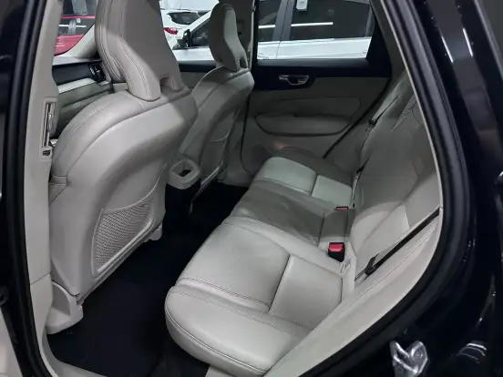 VOLVO-XC60-2.0 T5 GASOLINA INSCRIPTION AWD GEARTRONIC VOLVO-XC60-2019