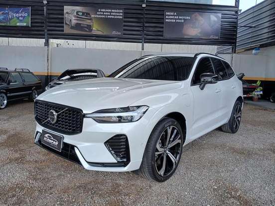 VOLVO-XC60-2024