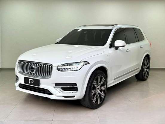 VOLVO-XC90-2022