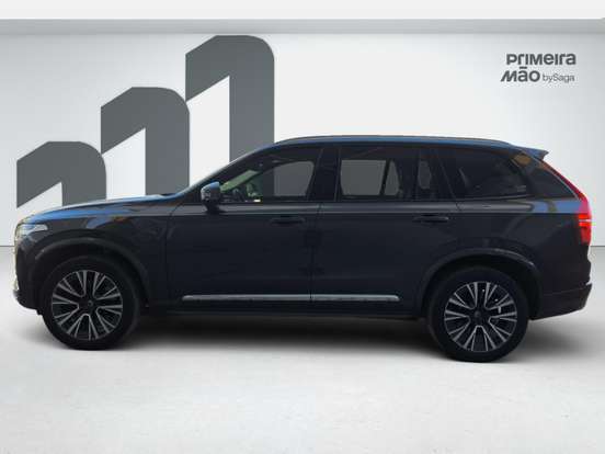 VOLVO-XC90-2021