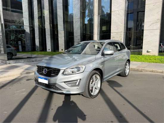 VOLVO-XC60-2015