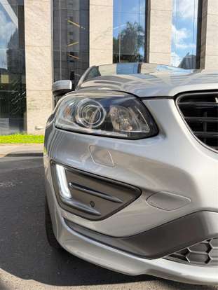 VOLVO-XC60-2015