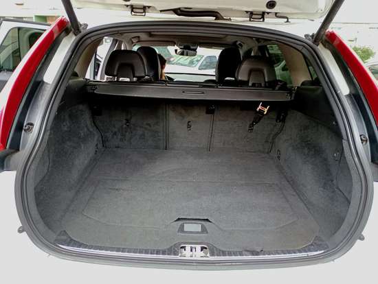 VOLVO-XC60-2014