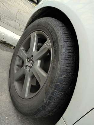 VOLVO-XC60-2014