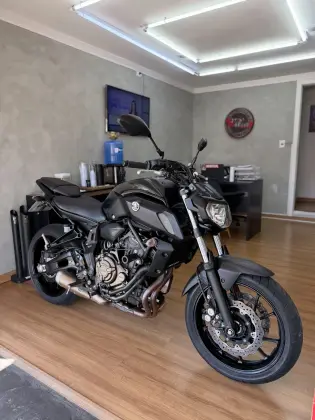 YAMAHA MT-07 ABS YAMAHA MT-07 ABS